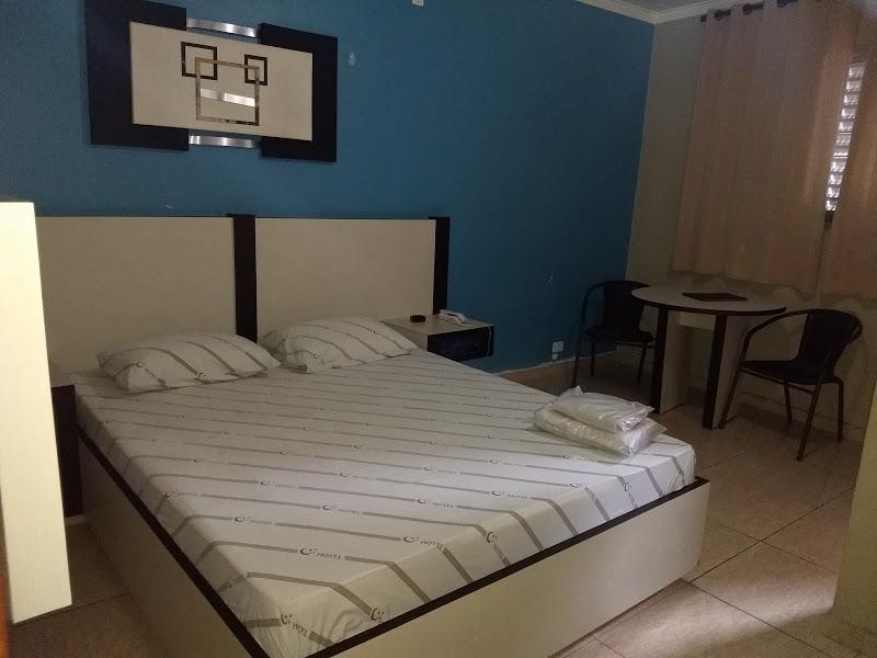 Hotel Flex In 우사스쿠 외부 사진